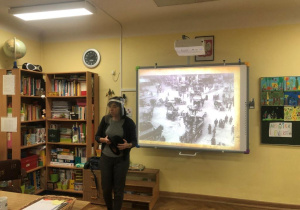 dzieci podczas zajęć edukacyjnych_1