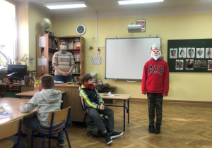 as zajęć o afrykańskich maskach_33