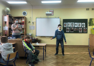 as zajęć o afrykańskich maskach_35
