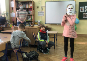 as zajęć o afrykańskich maskach_37