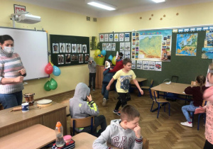 as zajęć o afrykańskich maskach_48