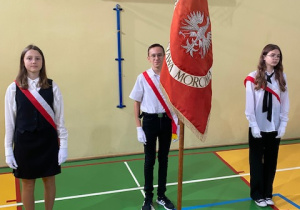 dzieci z klas pierwszych podczas ślubowania_3