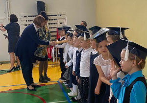 dzieci z klas pierwszych podczas ślubowania_15