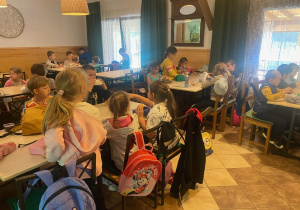dzieci z 1a i 1b na wycieczce w Leśniczówce Paryż_4