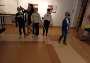 uczniowie podczas warsztatów edukacyjnych_8