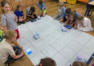 zajęcia robotyczne w klasie 1b_30
