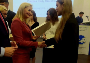wręcznie stypendium Wiktorii Świderskiej_1