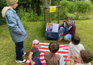 dzieci podczas pikniku czytelniczego_17
