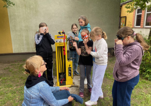 dzieci podczas pikniku czytelniczego_22