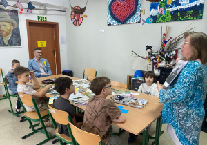 dzieci podczas pikniku czytelniczego_44