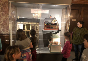 eksponaty w Muzeum Domków dla Lalek 3