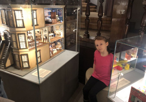 eksponaty w Muzeum Domków dla Lalek 13