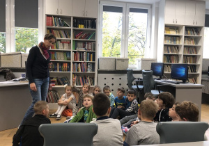 1b na lekcji bibiliotecznej_11