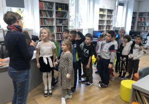 1b na lekcji bibiliotecznej_14