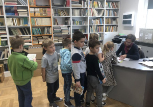 1b na lekcji bibiliotecznej_40