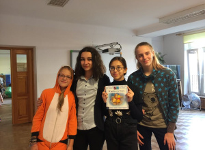 Czytanie bajek dzieciom z Przedszkola nr 33