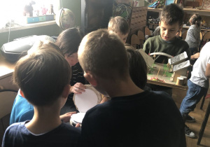 dzieci na zajęciach o książce 18