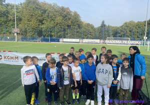 klasy 1-3 na zawodach piłkarskich na Polonii_1