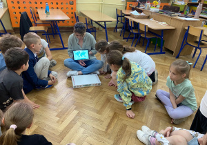 uczniowie programują w grze ScottieGo_3