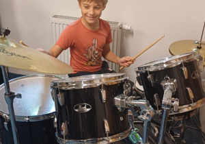 dzieci podczas warsztatów muzycznych_3