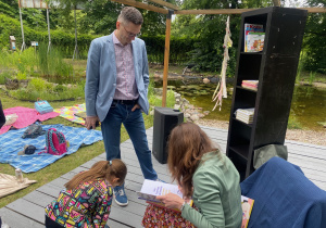 dzieci podczas pikniku czytelniczego_8