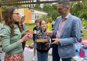 dzieci podczas pikniku czytelniczego_11