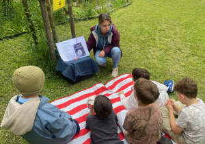 dzieci podczas pikniku czytelniczego_19
