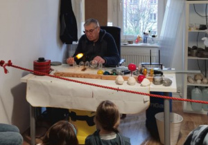 dzieci w fabryce bombek_1